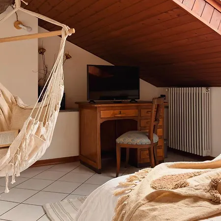 La Fronda - Attic With Terrace And View أرونا